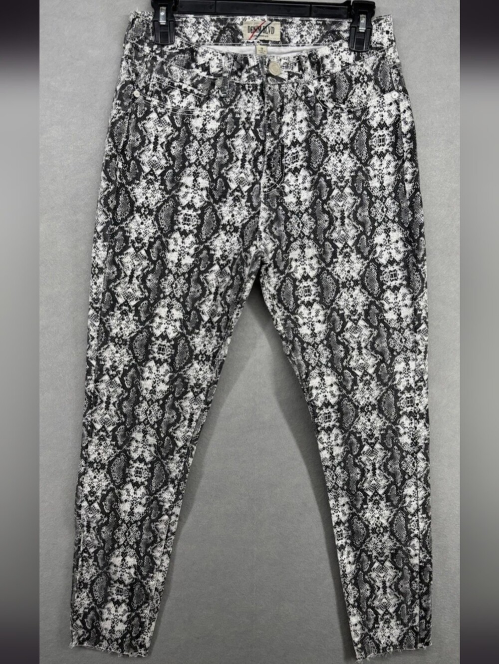 Denim Blvd Women's Snake-Print Skinny Jeans - Black & White